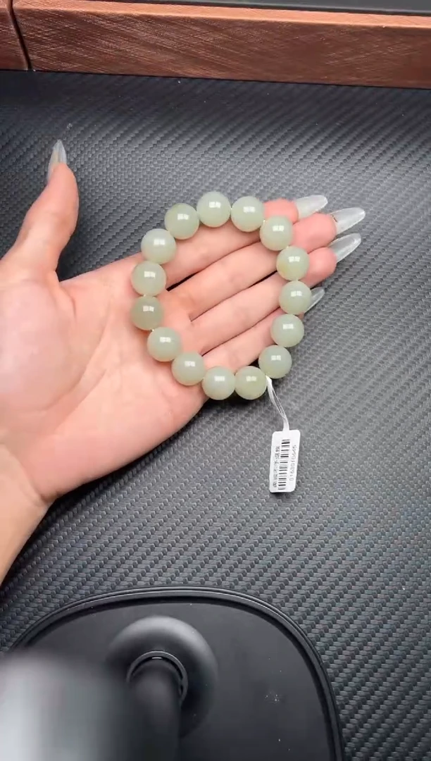 未镶嵌手串和田玉且末微色差近矿卡号矿卡14手串