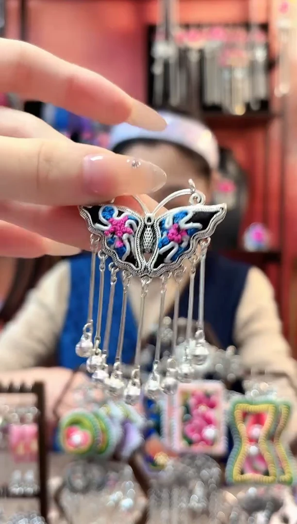 织绣Y****0云织谣民族风精美饰品   228