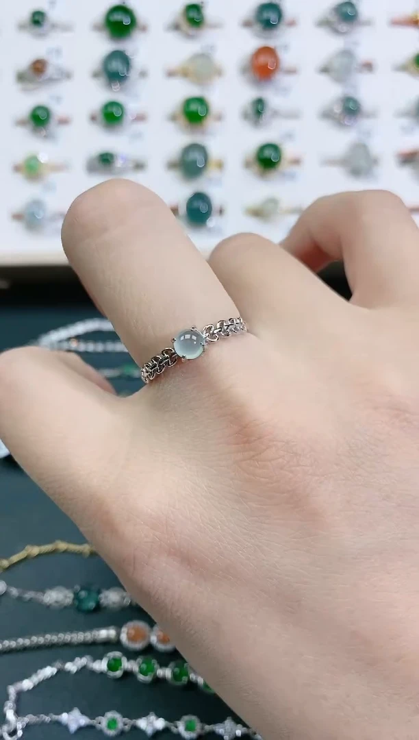 翡翠戒指银S925镶嵌天然翡翠