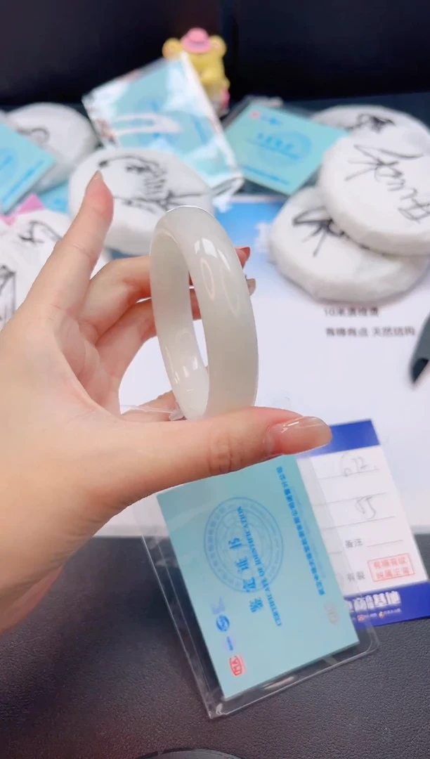 未镶嵌手镯和田玉29G72-55