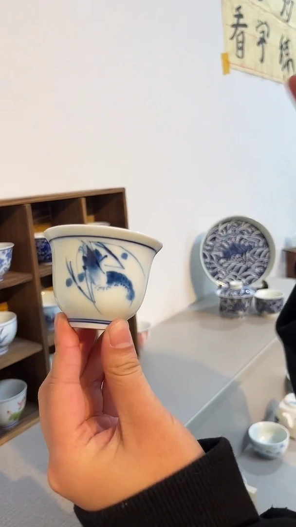 景德镇高温瓷手绘青花小客杯