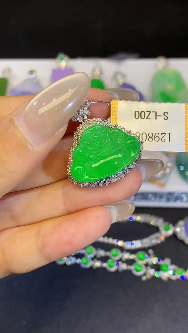 翡翠18K金镶嵌吊坠(不含链)YS129808多样性发其一