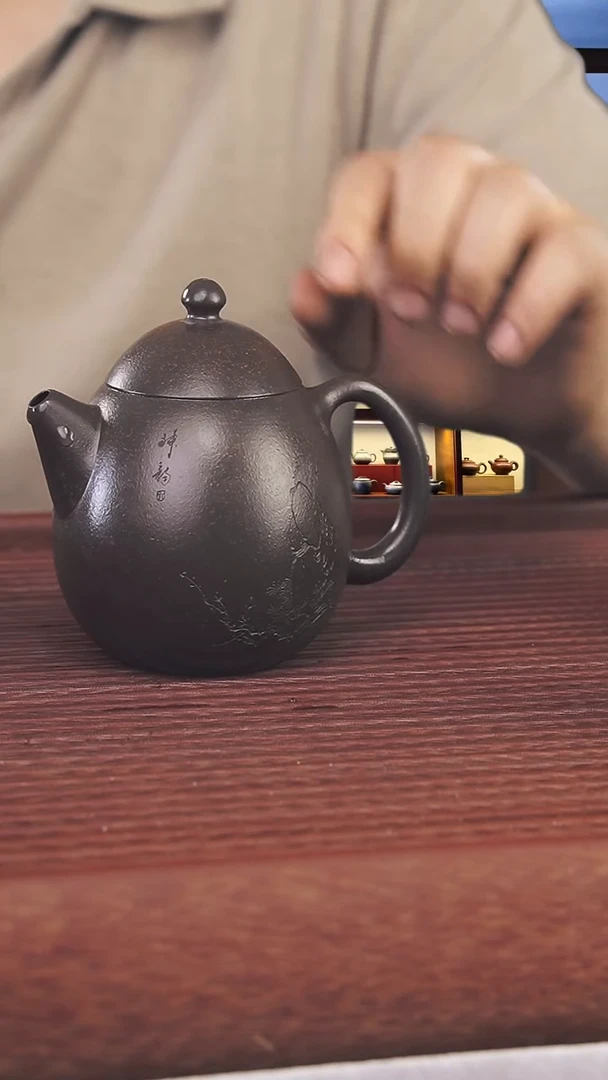 茶壶紫砂220cc黑金砂顾氏手工紫砂