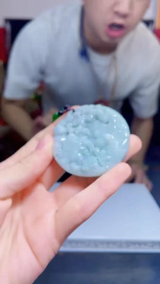 【闪购商品】翡翠吊坠(不含链)未镶嵌S183