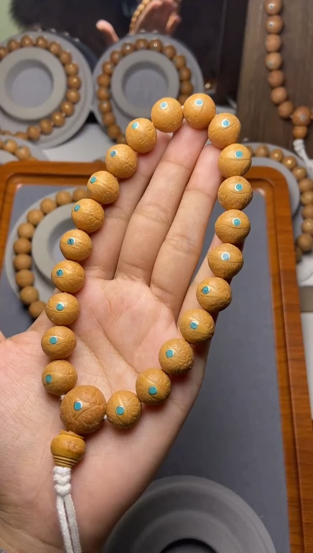 吊坠凤眼菩提12凤眼松钉手串