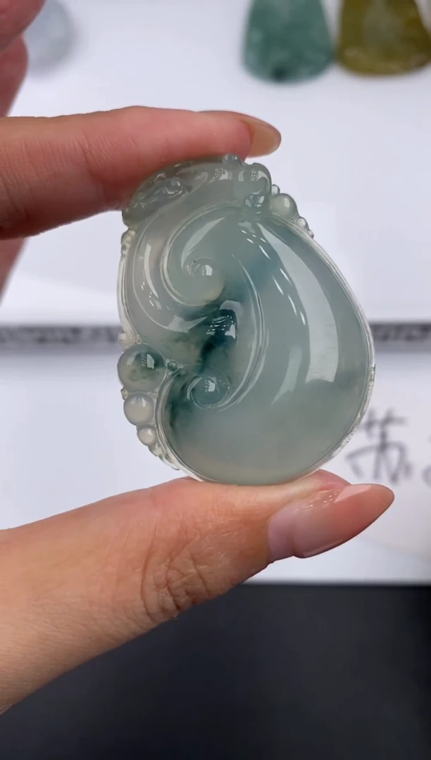 未镶嵌挂件翡翠303176   多人
