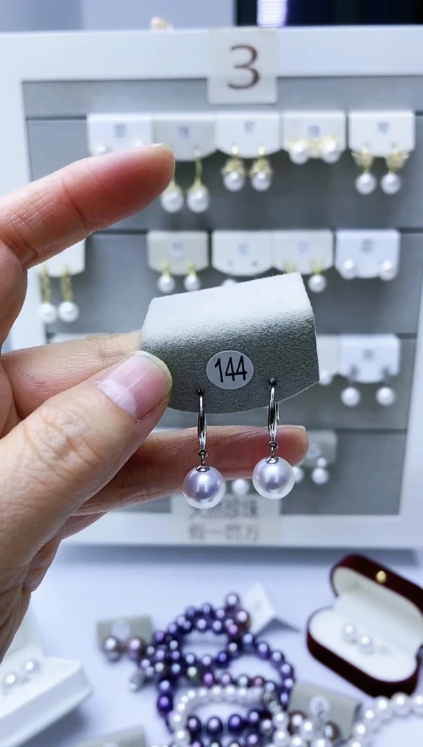 【闪购商品】淡水珍珠耳饰银S925镶嵌144