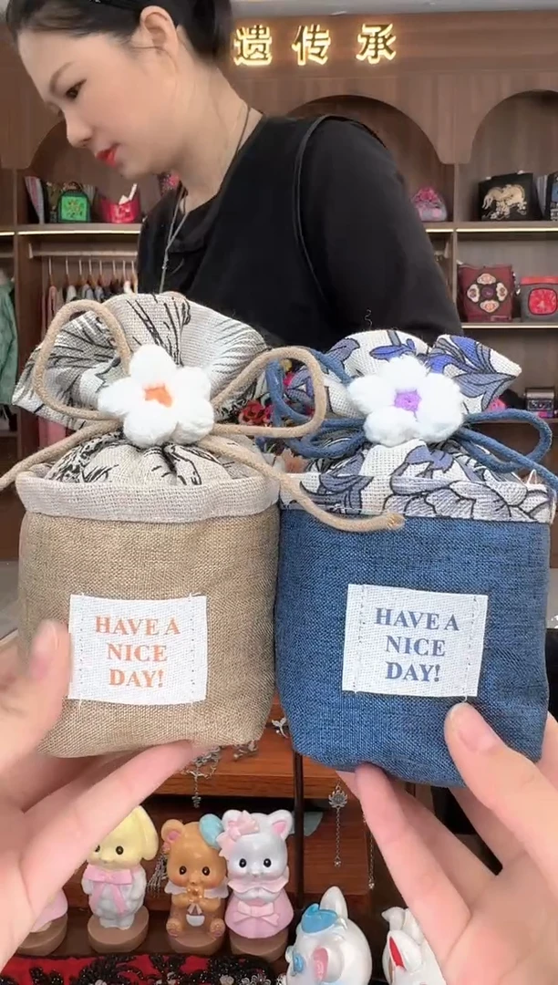 【闪购商品】织绣扶光苗绣传承L18