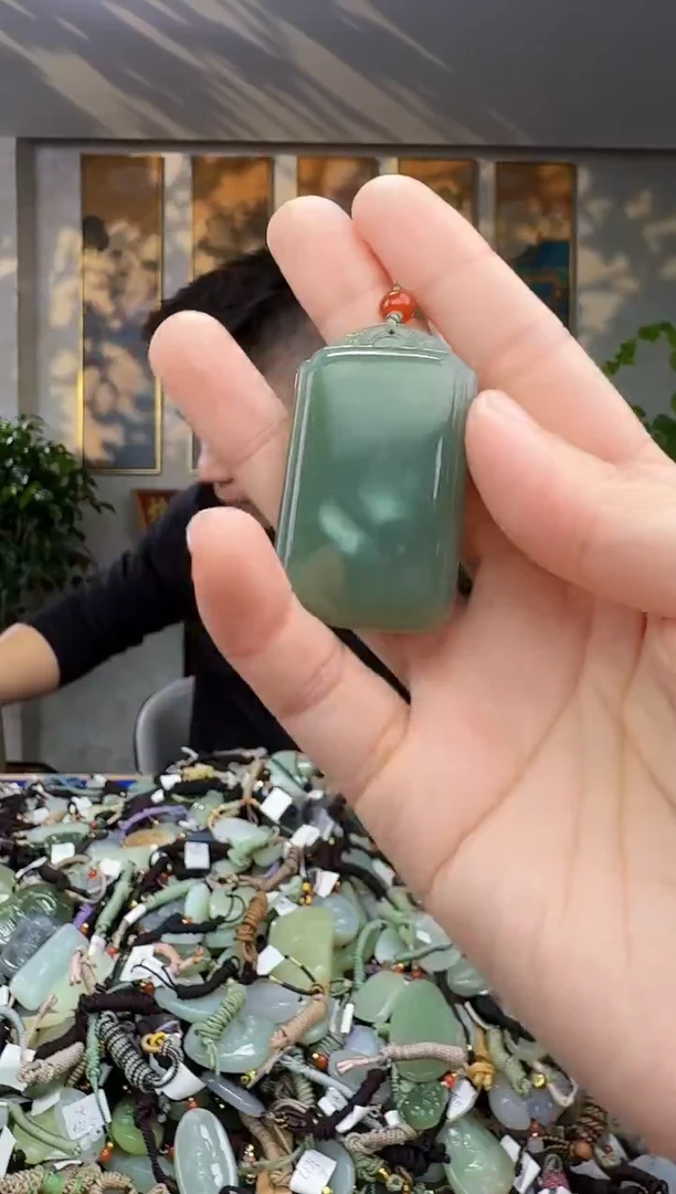 未镶嵌和田玉挂件拍一发一