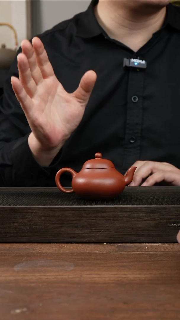 茶杯紫砂城**走朱泥梨形     130CC