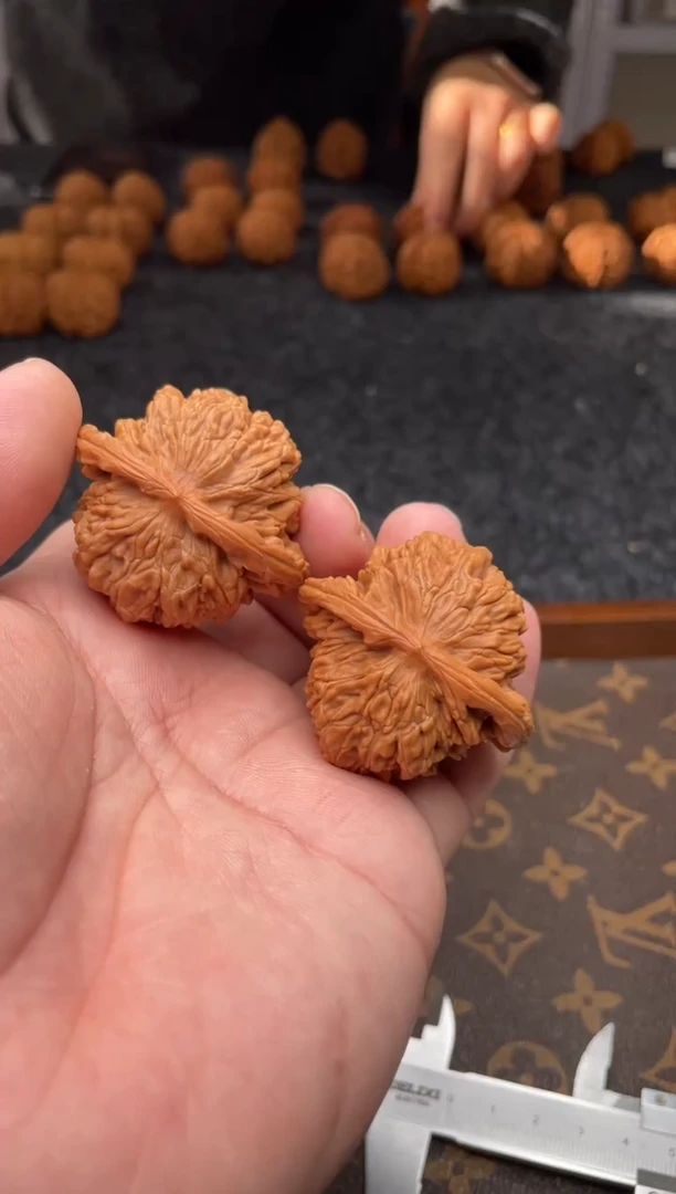 把件文玩核桃B98号44尺四座楼