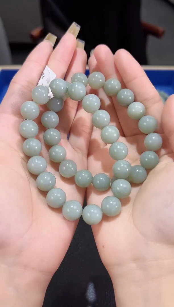 【闪购商品】和田玉手串未镶嵌且末料卡12圆珠手串多样性发其一