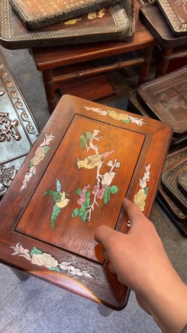 【闪购商品】非洲紫檀（红花梨）凳子