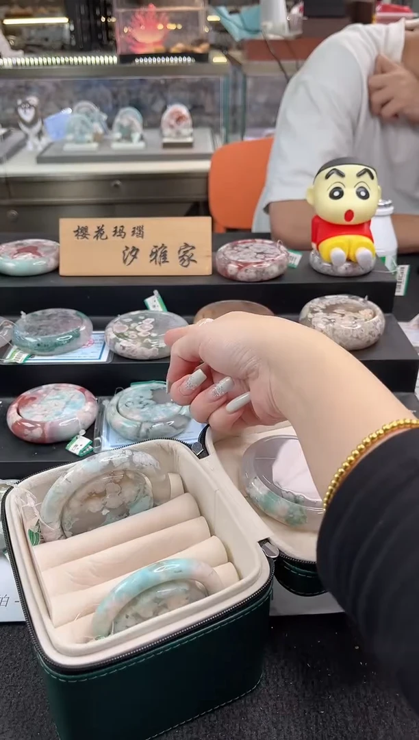 未镶嵌手镯石英质玉尘*丷圈口（赠品镯心）