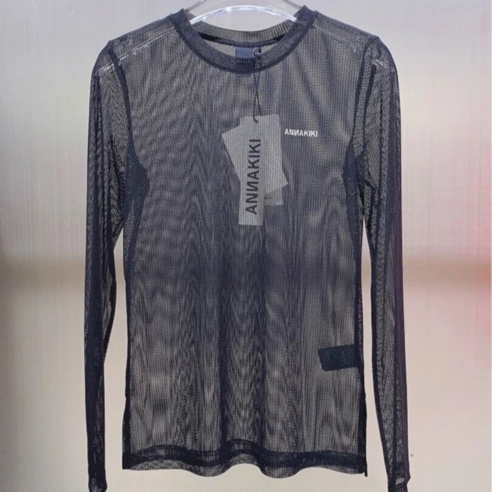 芦芦x ANNAKIKI LOGO反光印字上衣 320402367A