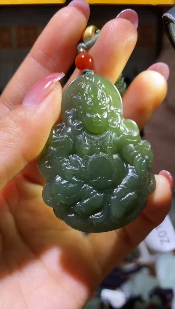 颈饰未镶嵌和田玉1