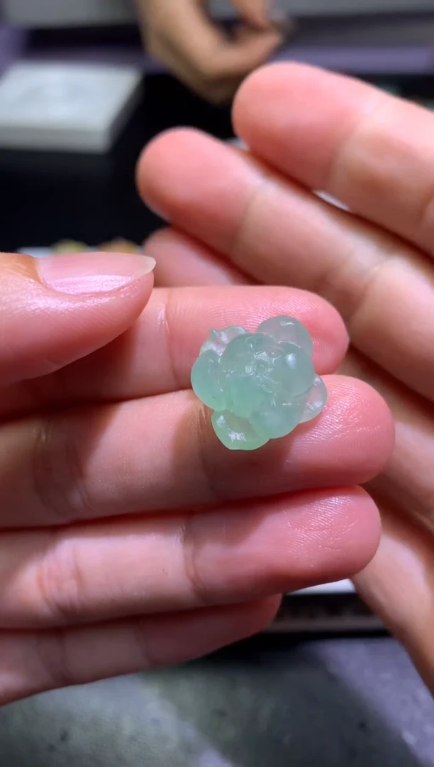 定制翡翠未镶嵌毛货