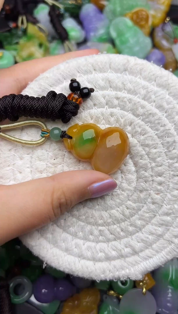 颈饰未镶嵌翡翠缅甸翡翠吊坠