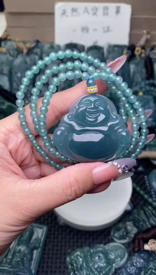 颈饰未镶嵌翡翠