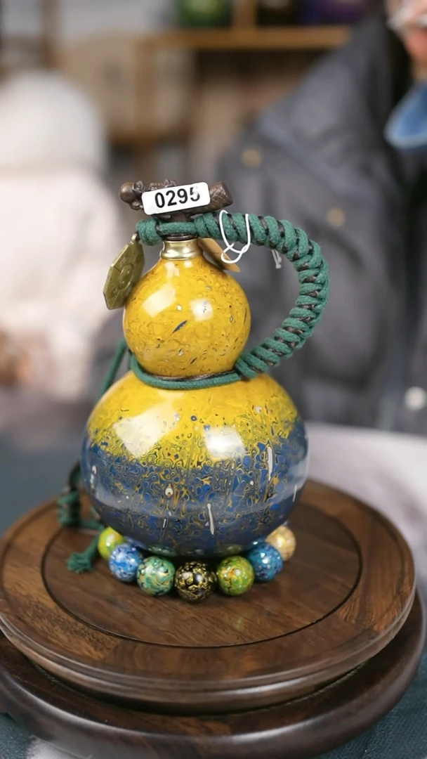 【闪购商品】295精品大漆酒葫芦送漏斗网兜底座