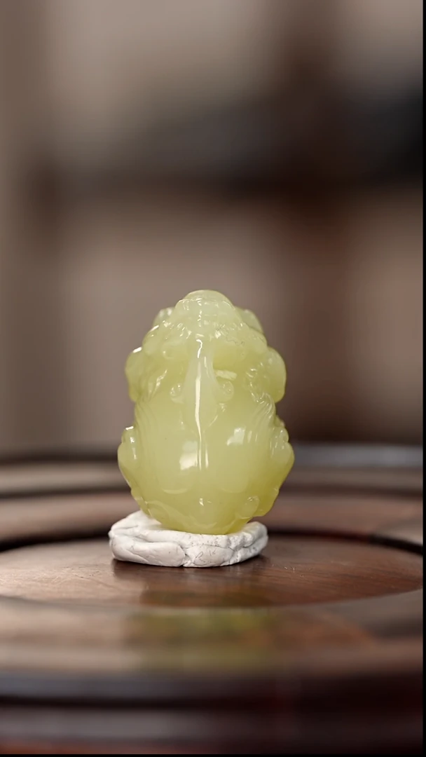 未镶嵌和田玉挂件和田玉