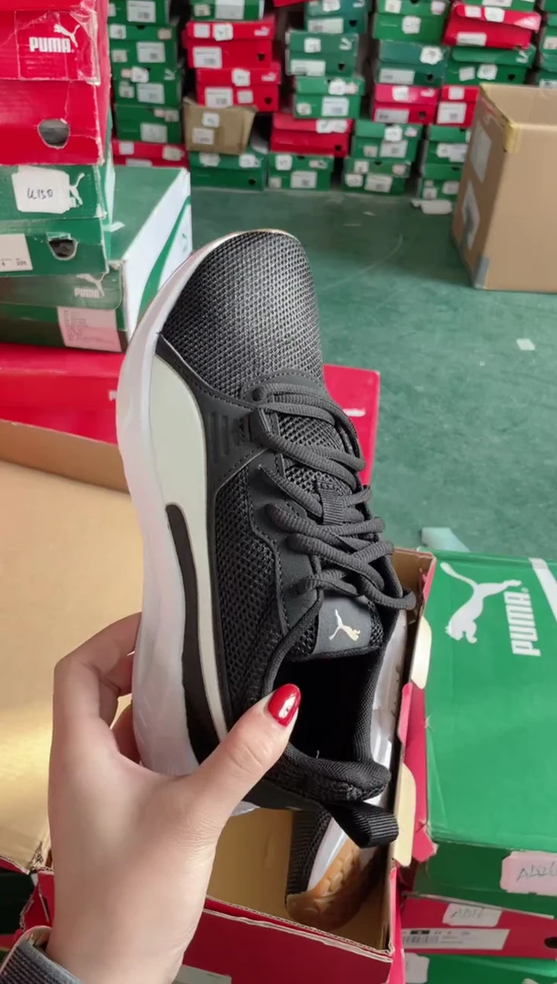 彪马时尚休闲运动鞋37.5M  CC7