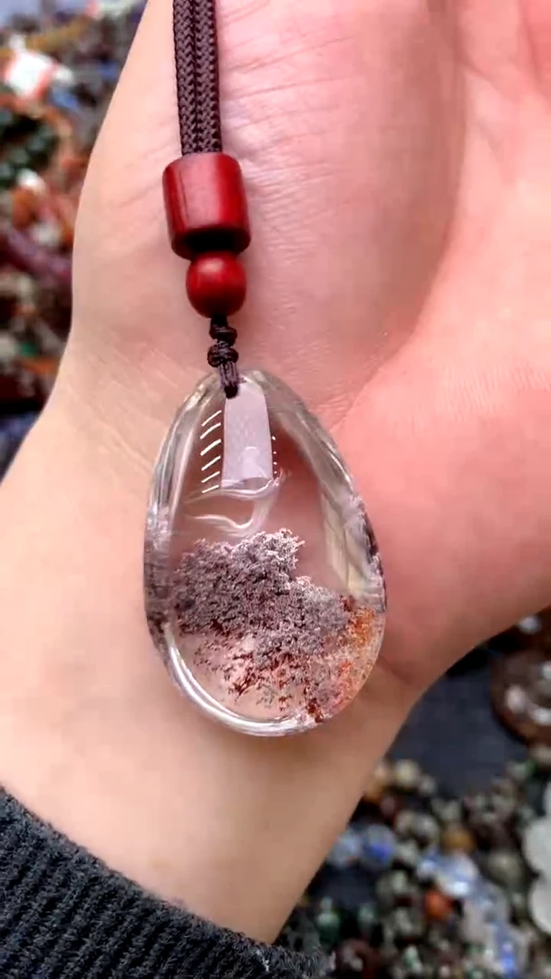 【闪购商品】水晶吊坠(赠链)未镶嵌92