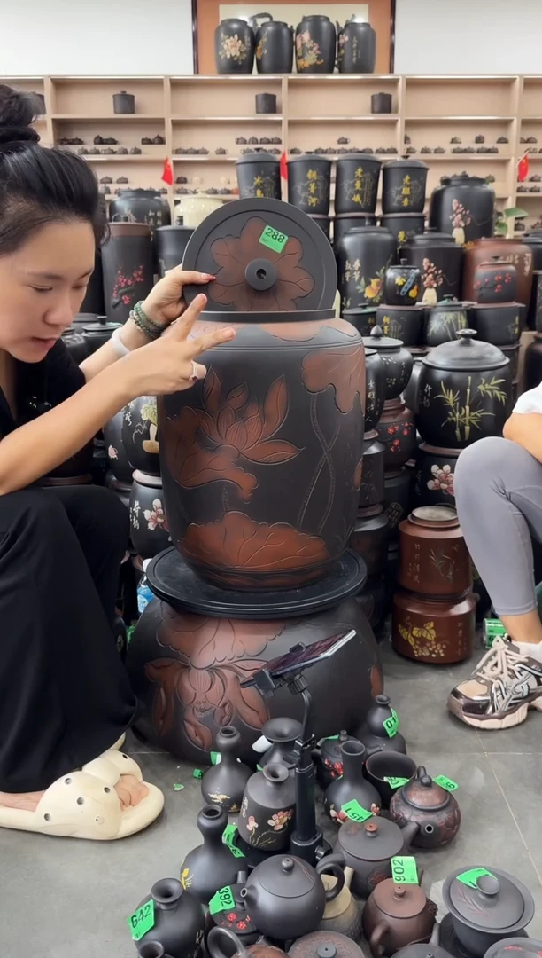 罐瑕疵水缸36升荷花 288