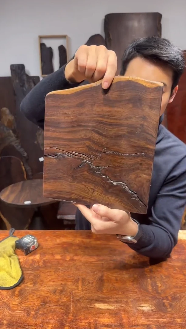 风车木（黑檀木）尺寸25*25*2.1编号087