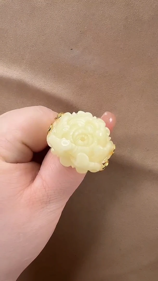 琥珀颈饰未镶嵌戒指