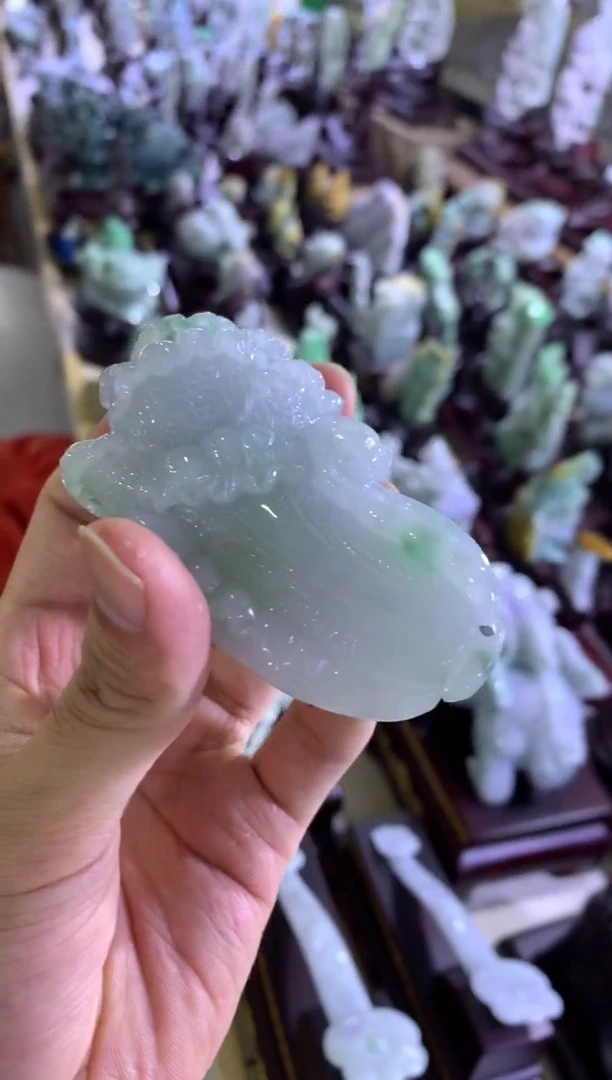 翡翠摆件未镶嵌翡翠摆件