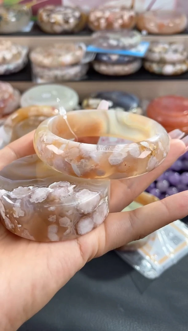 未镶嵌手镯石英质玉61