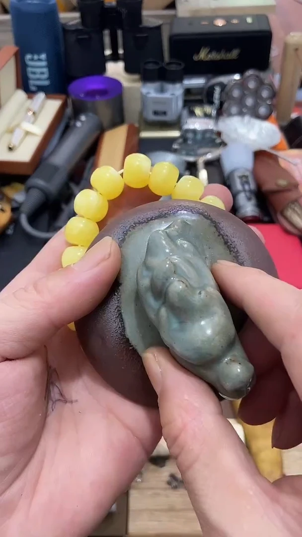 瓷片闪购商品 如图所示