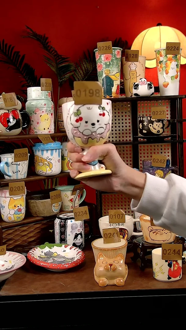 杯子瓷DIY景德镇陶瓷创意手工手绘卡通风西高地红酒杯子