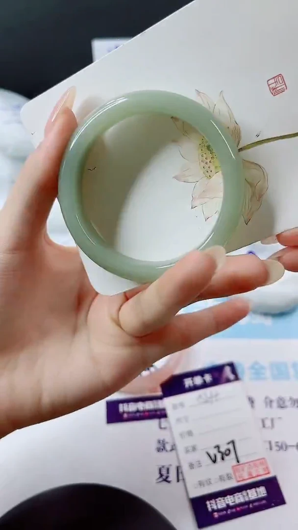 未镶嵌手镯石英质玉多样性发货V307