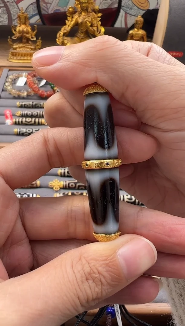 【闪购商品】玛瑙挂件18K金镶嵌吊坠