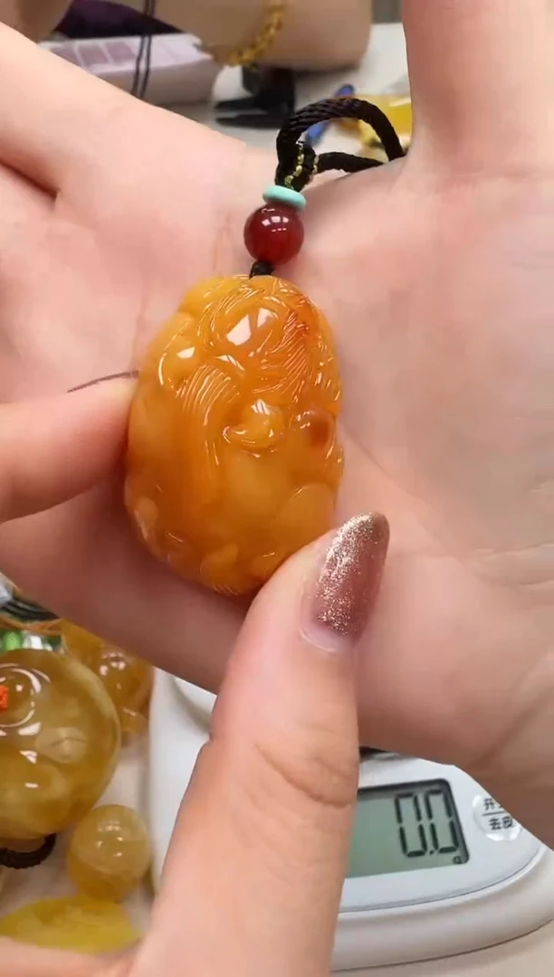 未镶嵌琥珀裸石微瑕特价