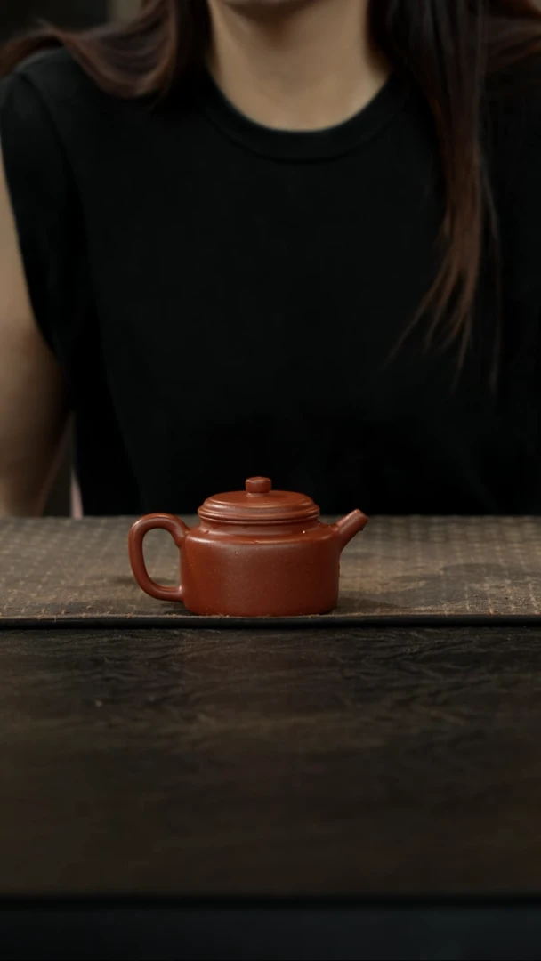 茶壶紫砂红降坡内推德钟120cc