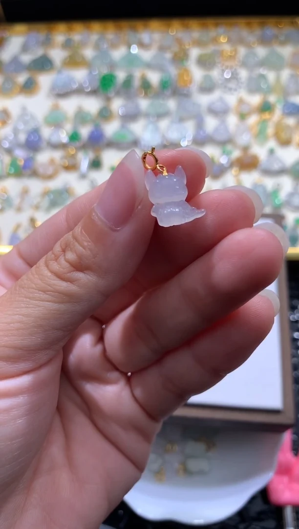 颈饰18K金镶嵌翡翠翡翠