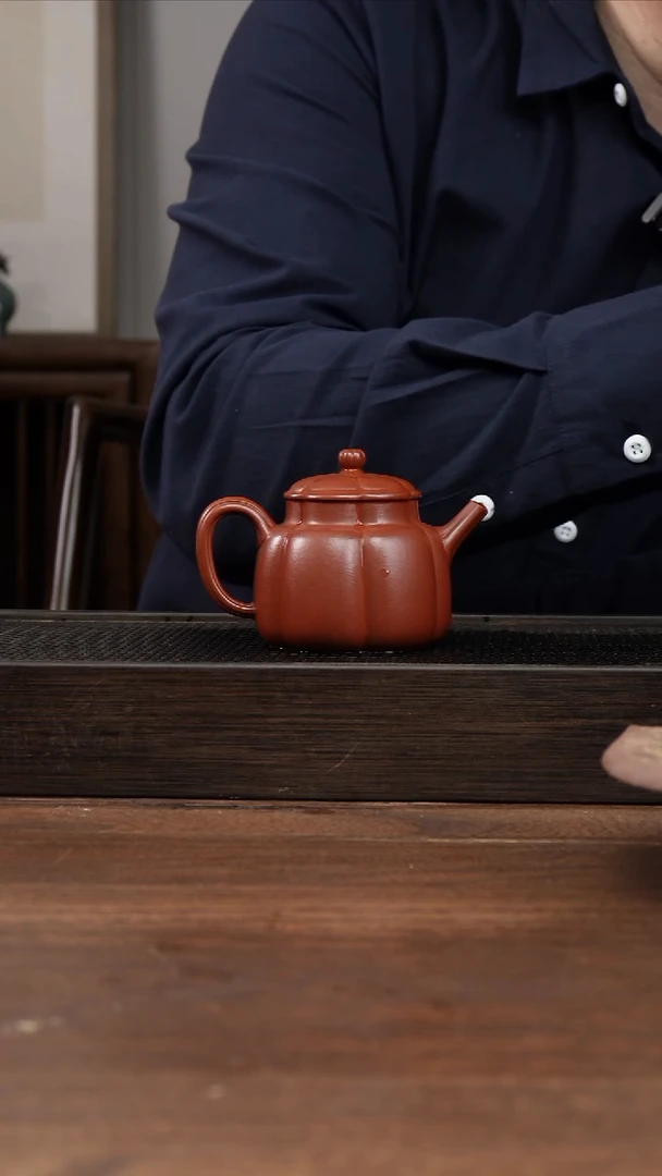 茶杯紫砂朱泥筋纹言心       170CC