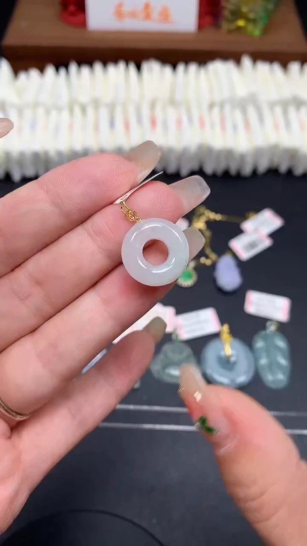 【闪购商品】翡翠吊坠(不含链)18K金镶嵌MS160502