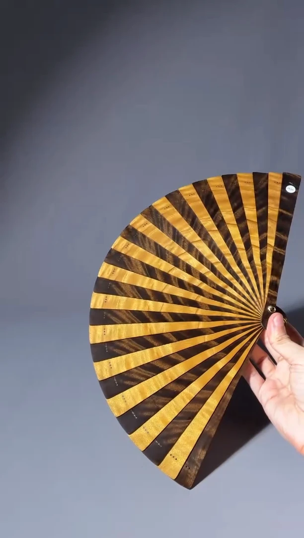 其他楠木（金丝楠）为*己283号21cm小叶桢楠扇子