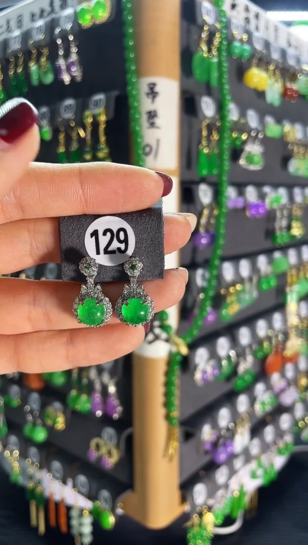 【闪购商品】翡翠耳饰银S925镶嵌129...