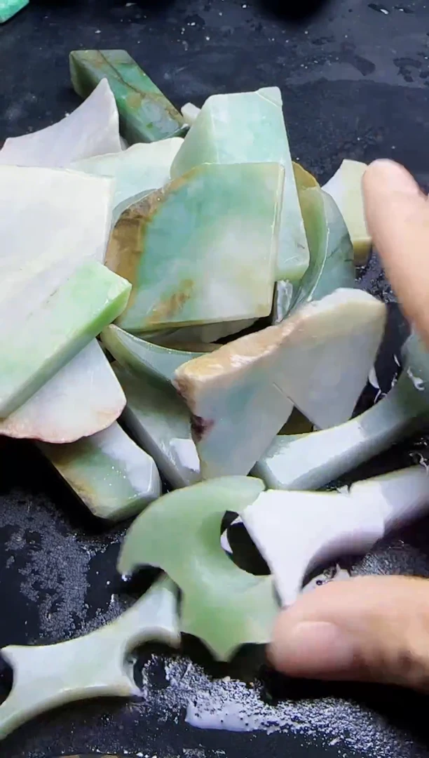 颈饰未镶嵌翡翠211