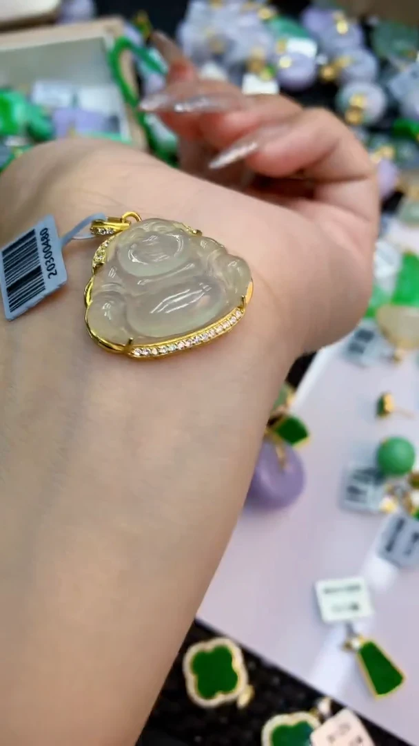 颈饰未镶嵌翡翠1
