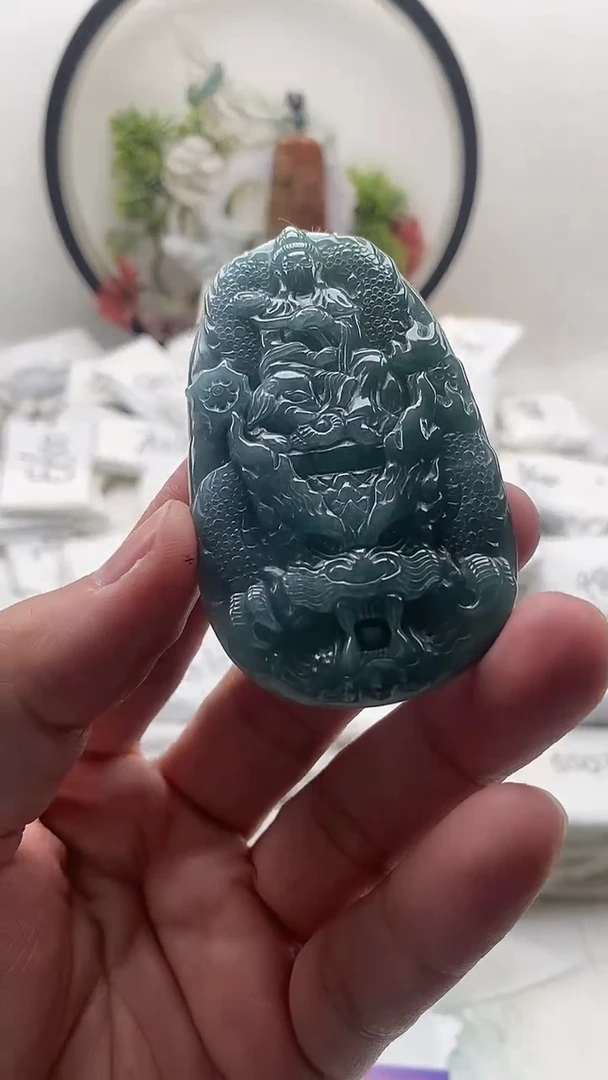 颈饰未镶嵌翡翠普贤
