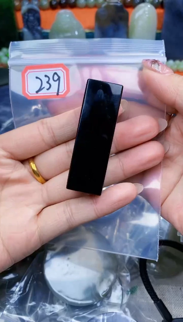 和田玉未镶嵌挂件和田玉