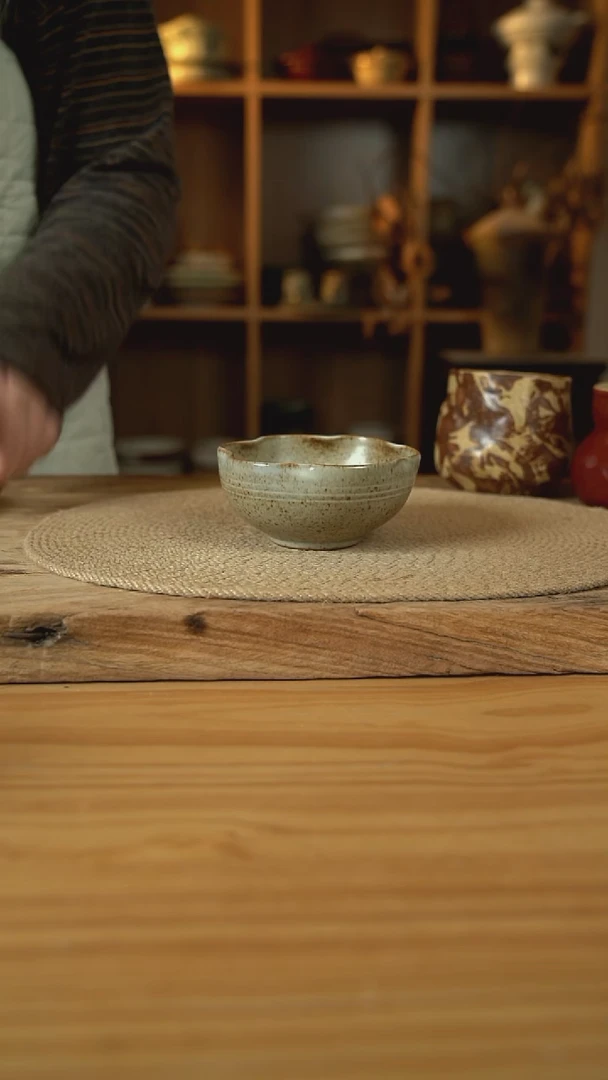 福利奶奶系列的5英寸手捏花边茶碗1个