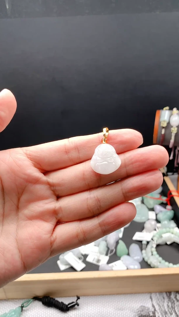 颈饰未镶嵌翡翠佛公