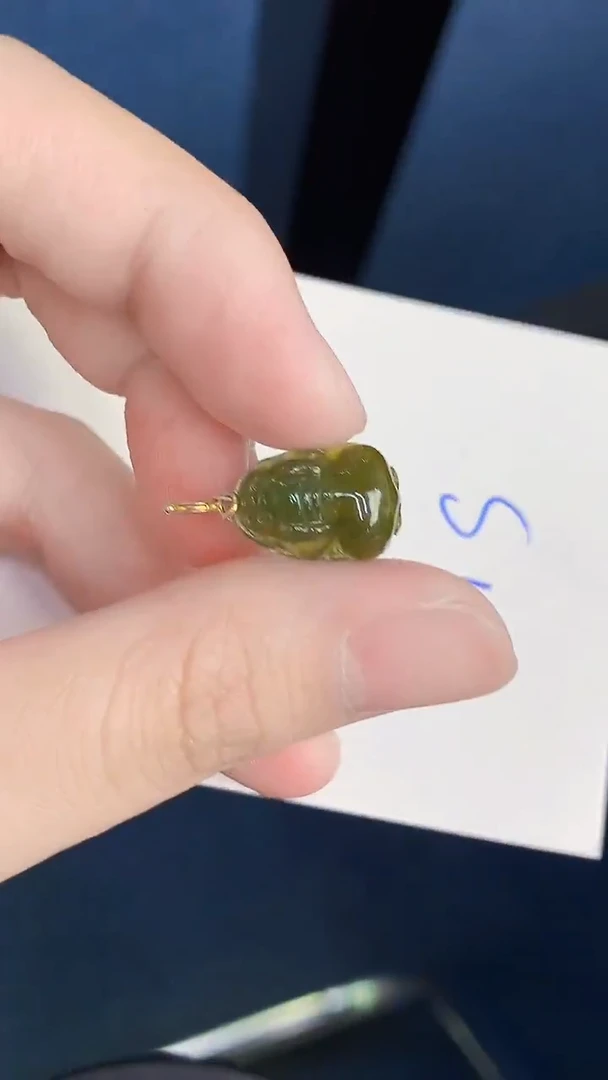 颈饰未镶嵌翡翠天然翡翠缅甸A货